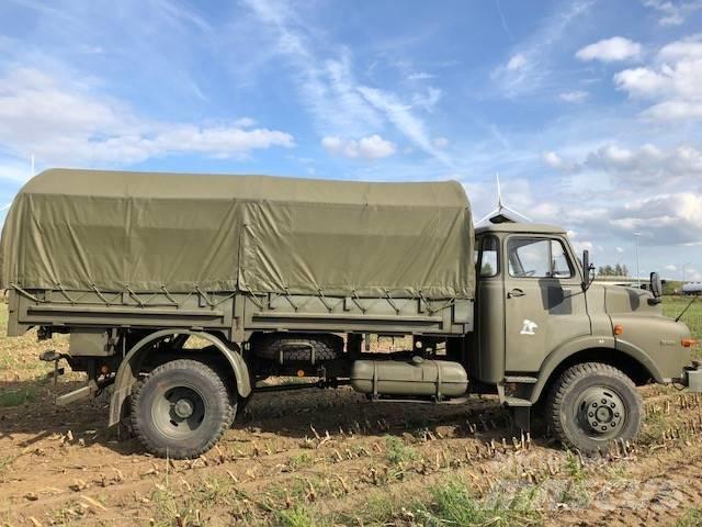 MAN 11-136 4T 4x4 Фургони