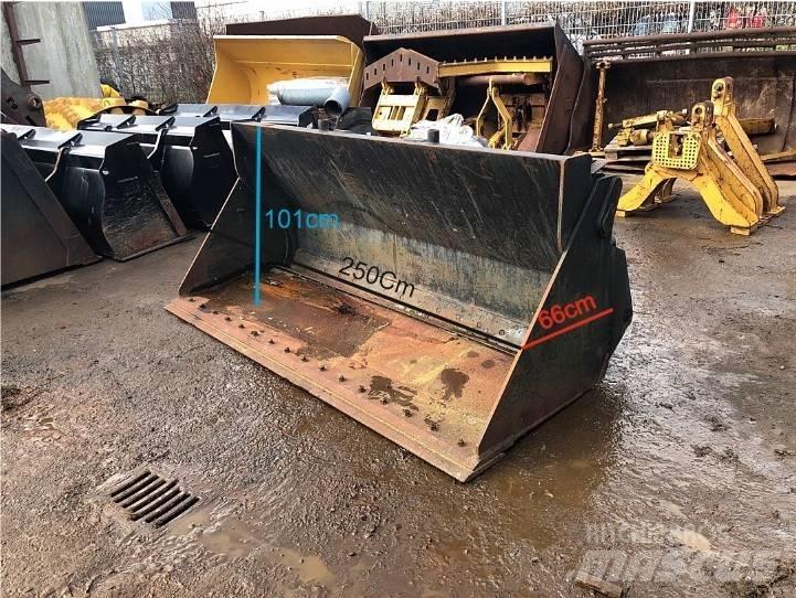 CAT 930H/K Ковші