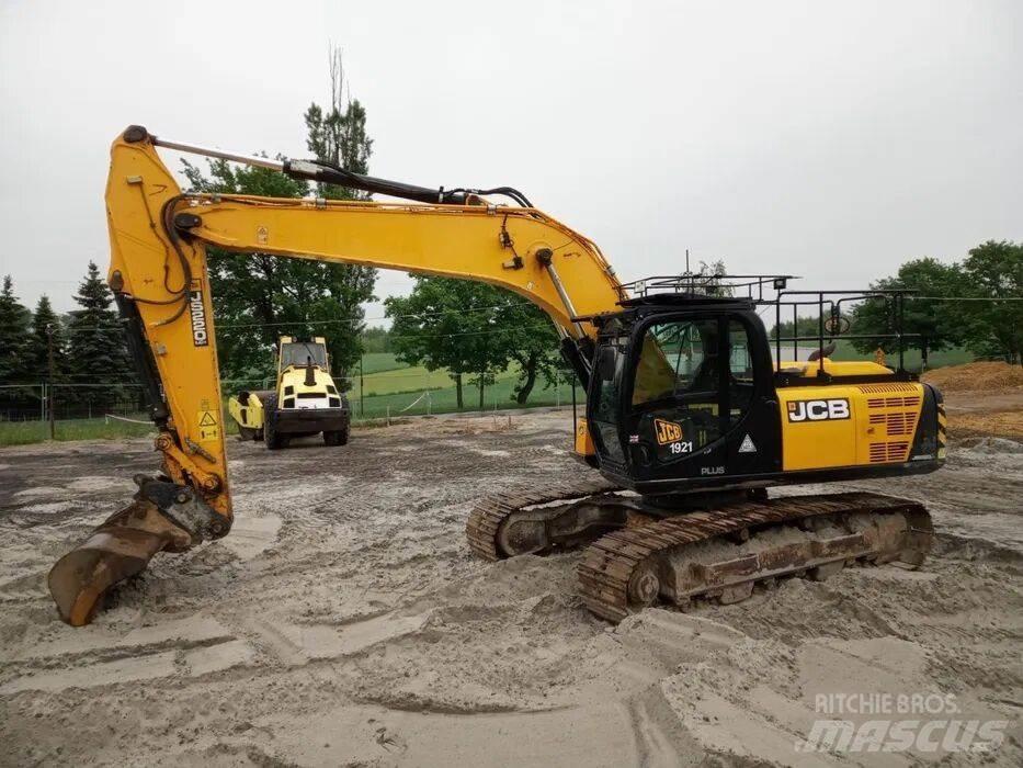 JCB JS220LC Гусеничні екскаватори