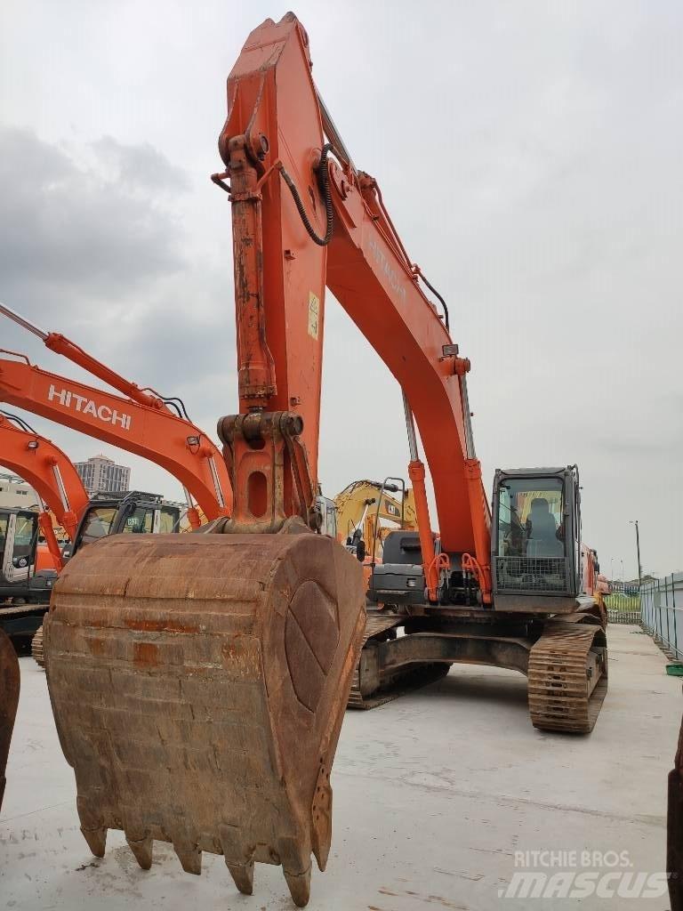 Hitachi ZX 360 Гусеничні екскаватори