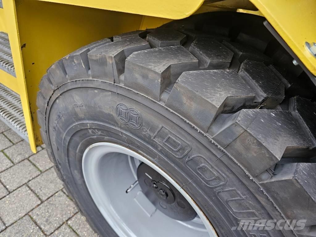 Hyster H16XM12 Дизельні навантажувачі