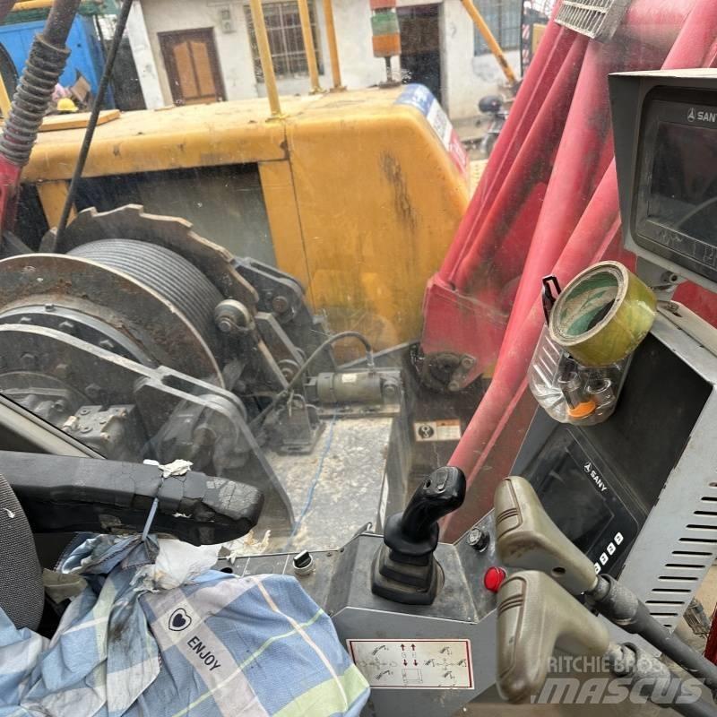 Sany SCC500C Гусеничні крани