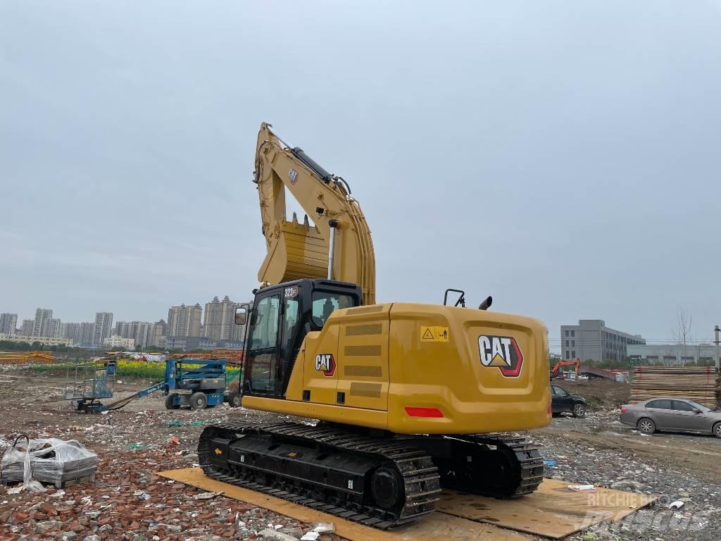 CAT 323GC Гусеничні екскаватори