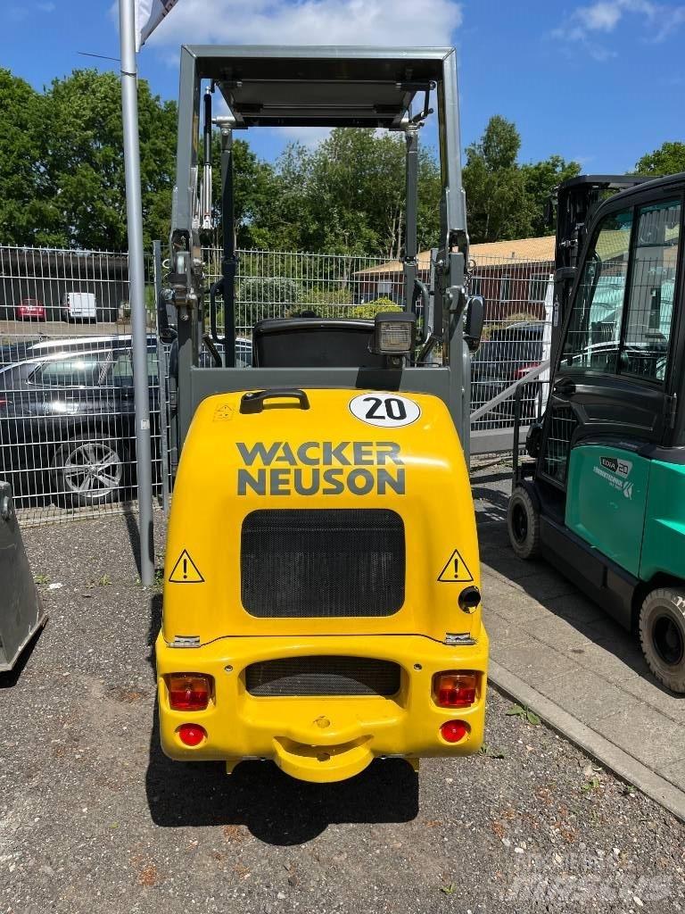 Wacker Neuson WL 20 Фронтальні навантажувачі