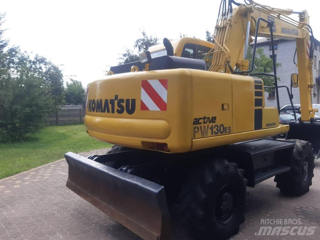 Komatsu PW 130-7 Колісні екскаватори
