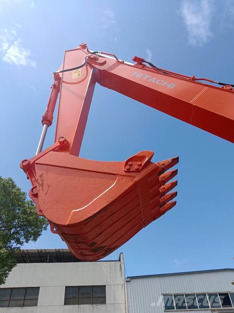 Hitachi ZX 130 Гусеничні екскаватори
