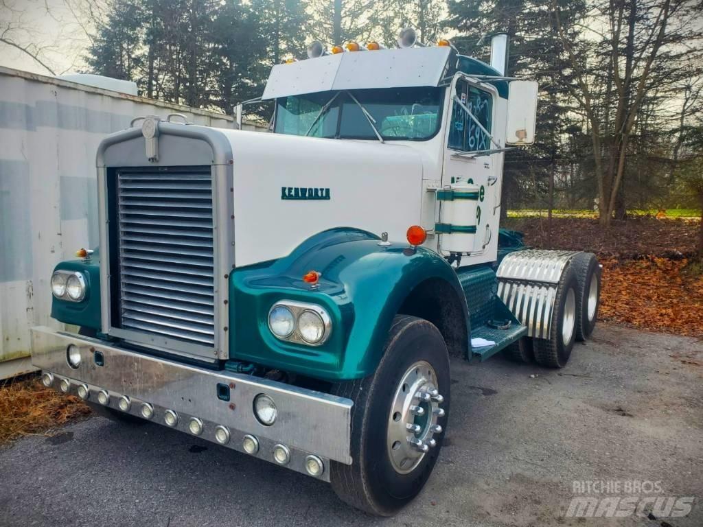 Kenworth 925 Вантажівки / спеціальні