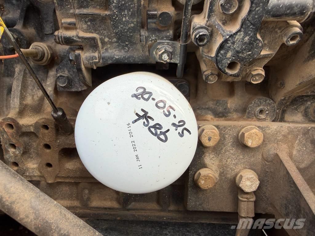 Aichi SR 12 B Телескопічні підйомники