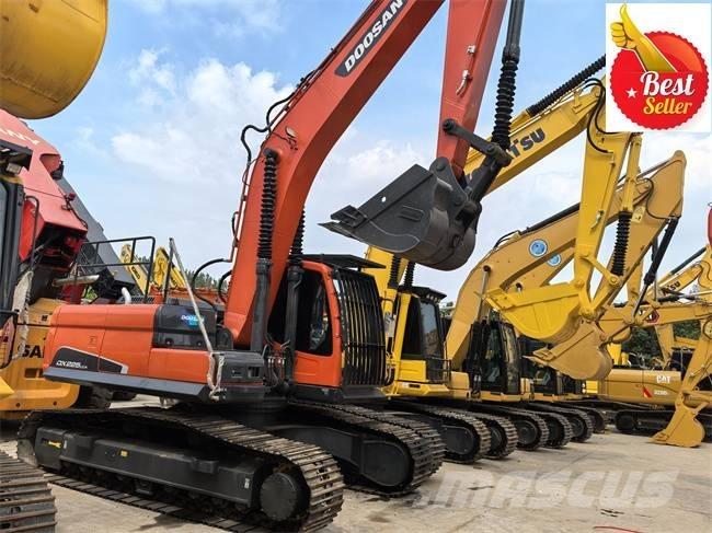 Doosan DX 225 LC Гусеничні екскаватори