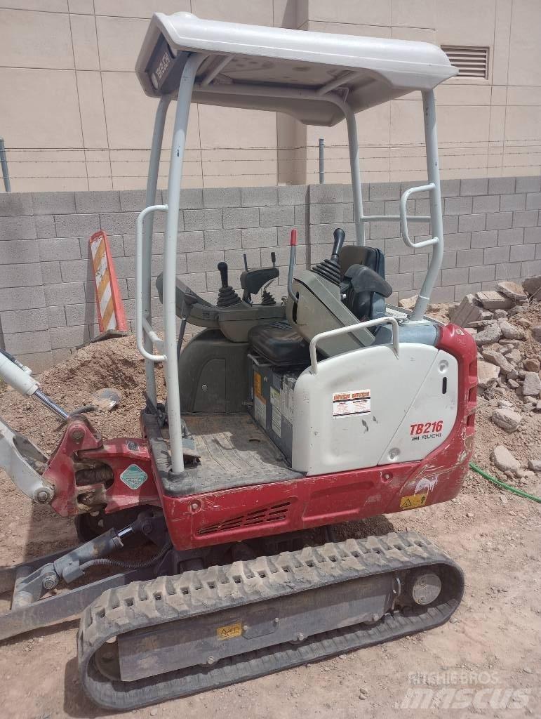 Takeuchi TB216RA Комплектуючі і запасні частини для бурових установок