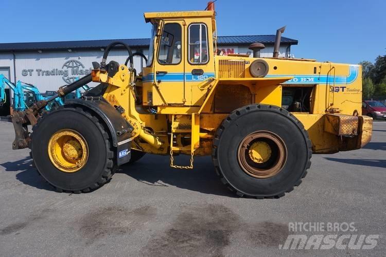 Volvo BM 120 Фронтальні навантажувачі