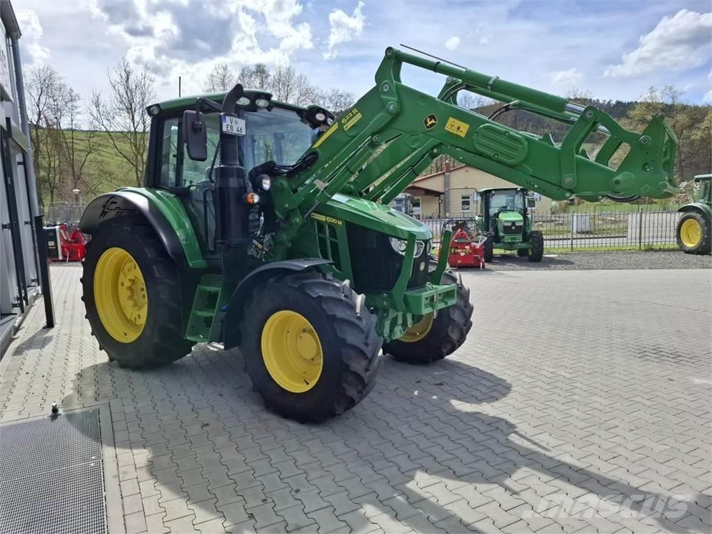 John Deere 6120M Трактори