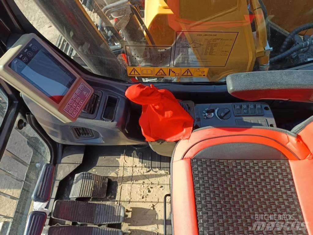 Sany SY155C Гусеничні екскаватори