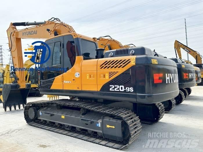 Hyundai R220-9S Гусеничні екскаватори