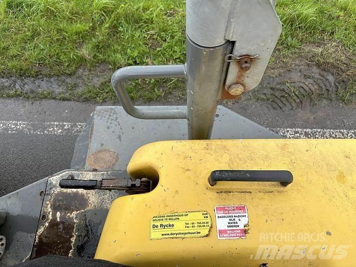 Neuson 6001 Міні самоскиди