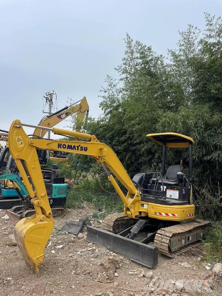 Komatsu PC35 Міні-екскаватори < 7т