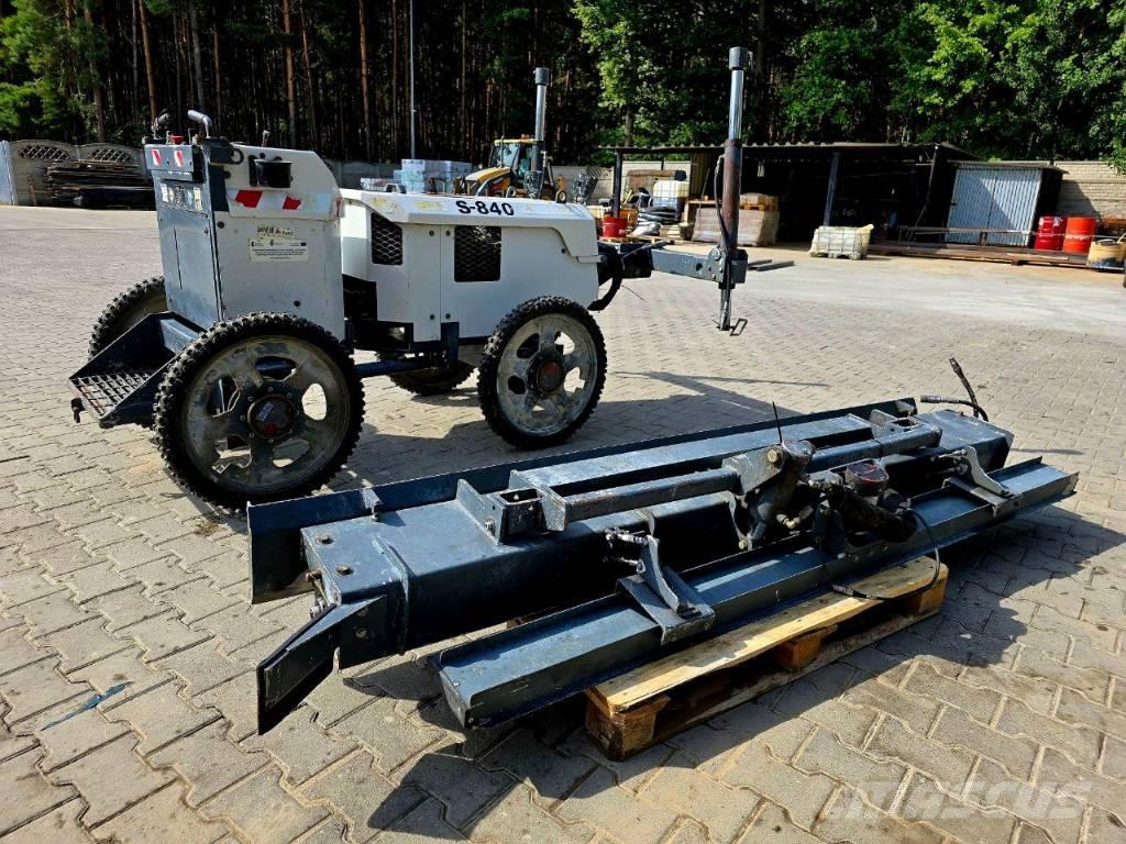 Somero S840 Бетонні розподільні буми
