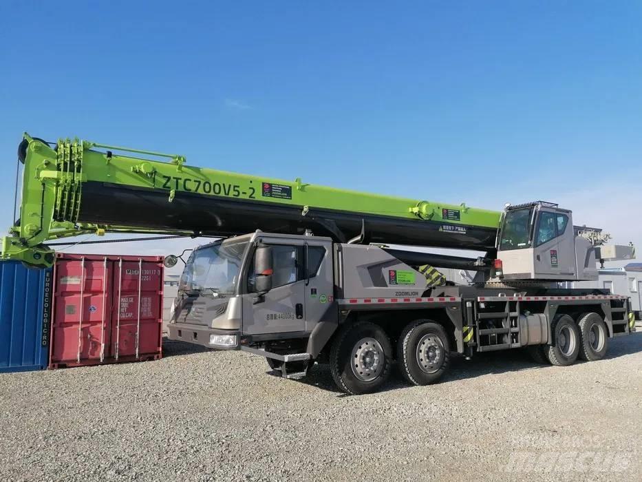 Zoomlion ZTC700V562 Гусеничні крани