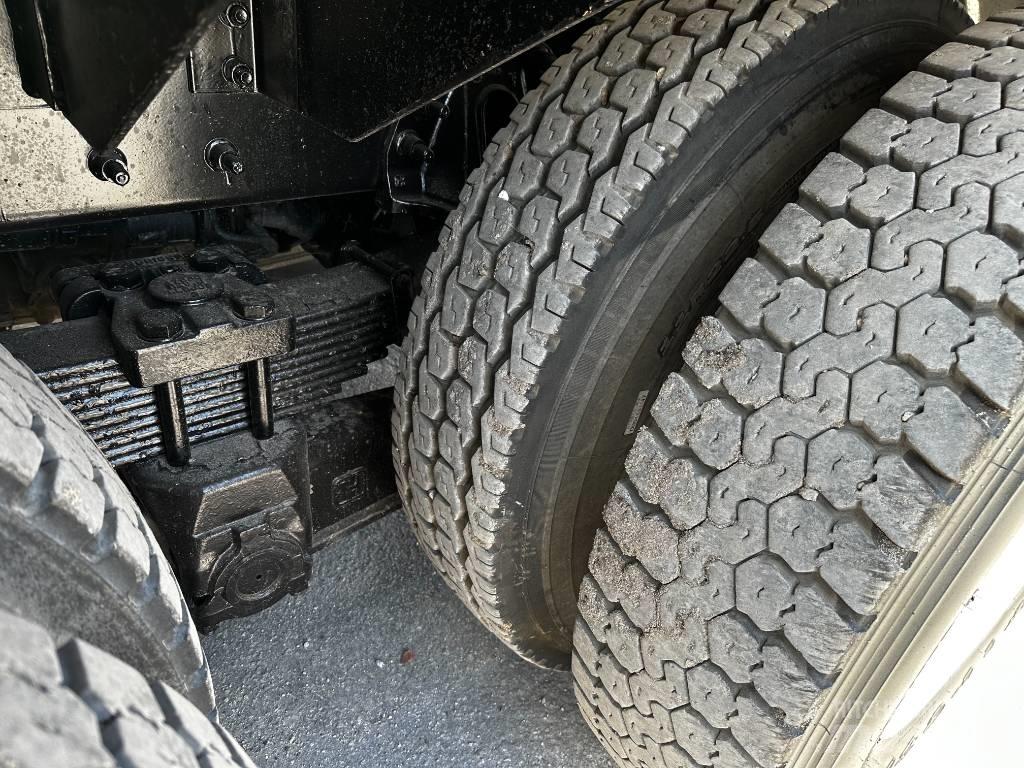 International 7500 Комбі/Вакуумні вантажівки