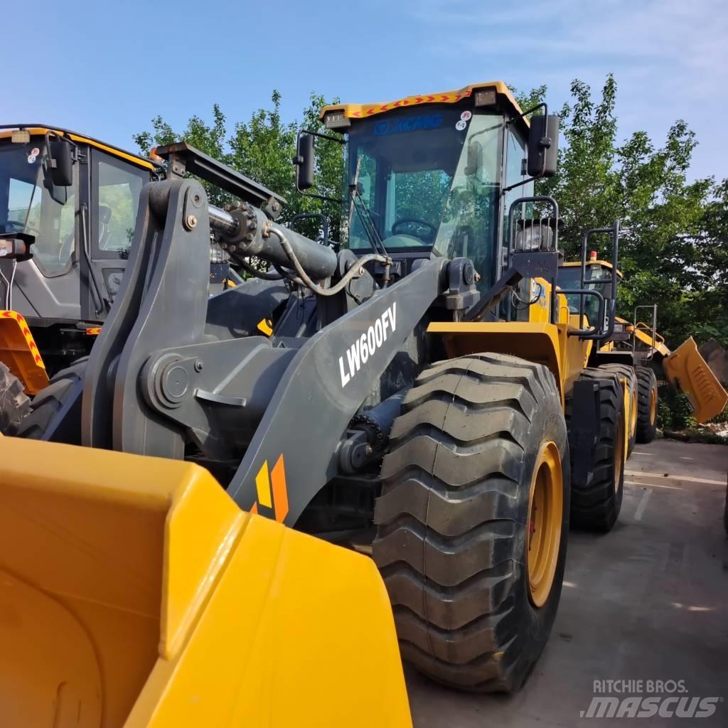 XCMG LW 600 FV Фронтальні навантажувачі