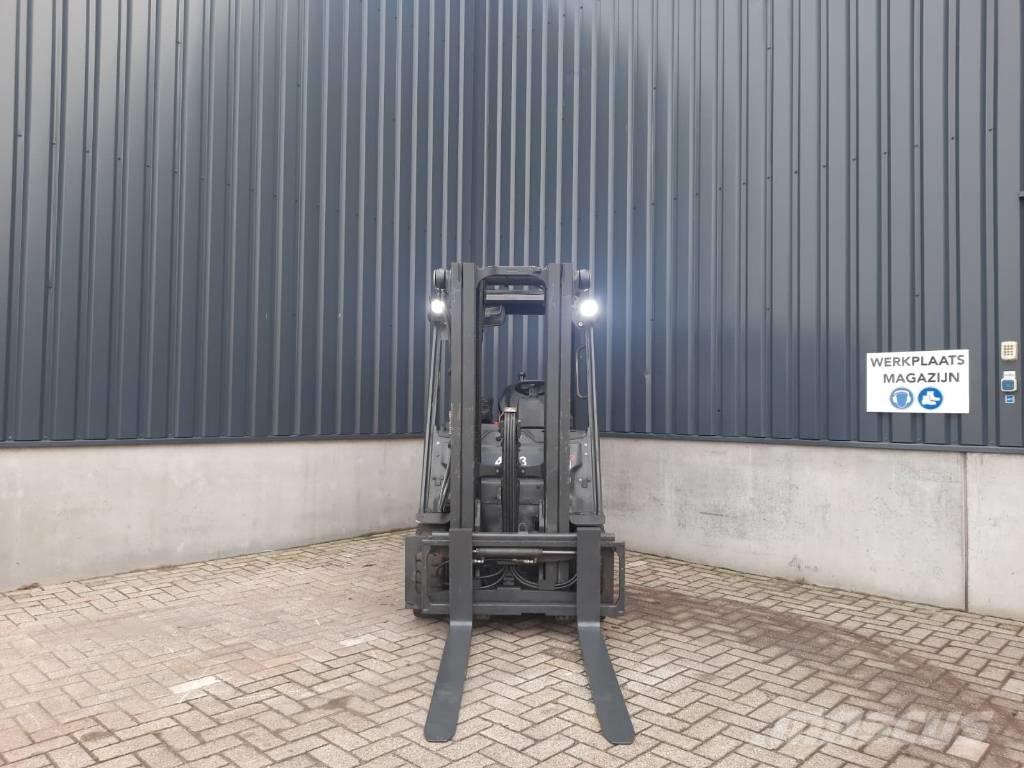 Linde E 30 L Електронавантажувачі