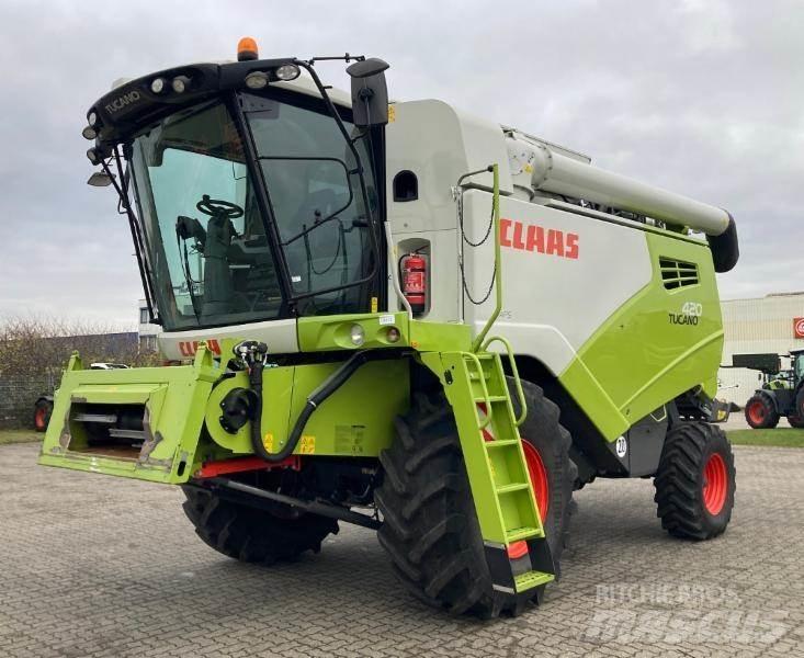 CLAAS TUCANO 420 Зернозбиральні комбайни