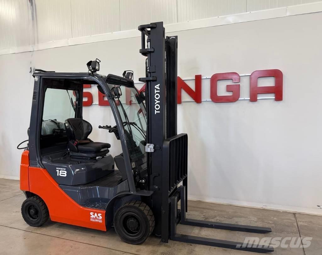 Toyota 10894 - 8FGF18 Газові навантажувачі