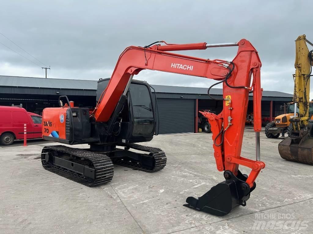 Hitachi Zaxis 70 Середні екскаватори 7т. - 12т.