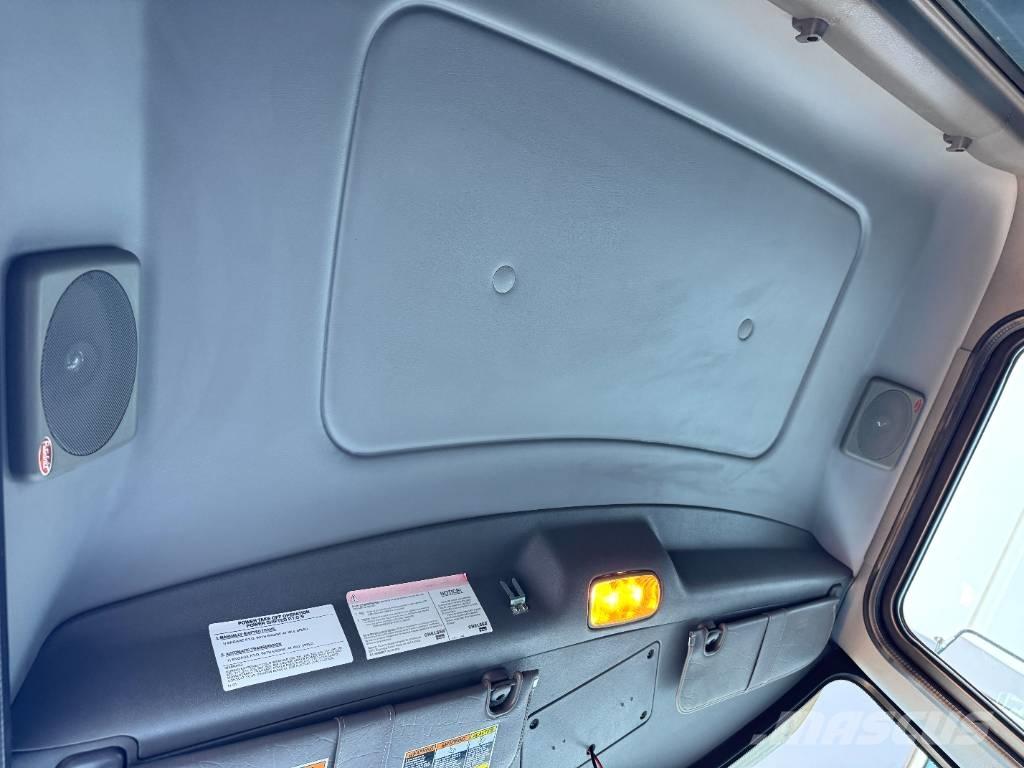 Peterbilt 348 Самоскиди