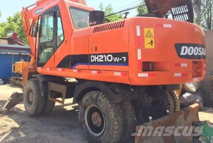 Doosan DH210W-7 Колісні екскаватори