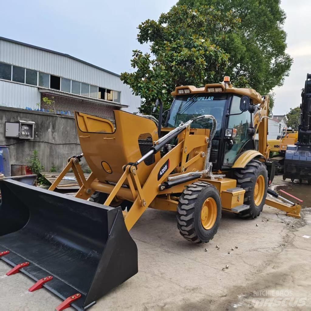 CAT 420 F Екскаватори-навантажувачі