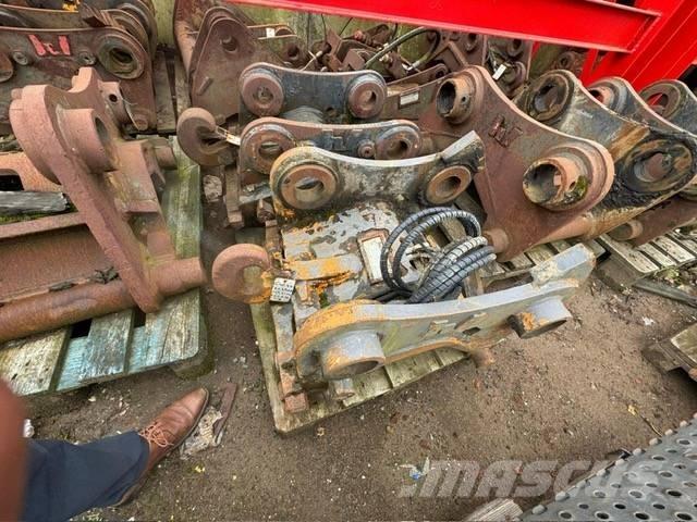 Hitachi ZX 250-280 Швидкі з`єднувачі