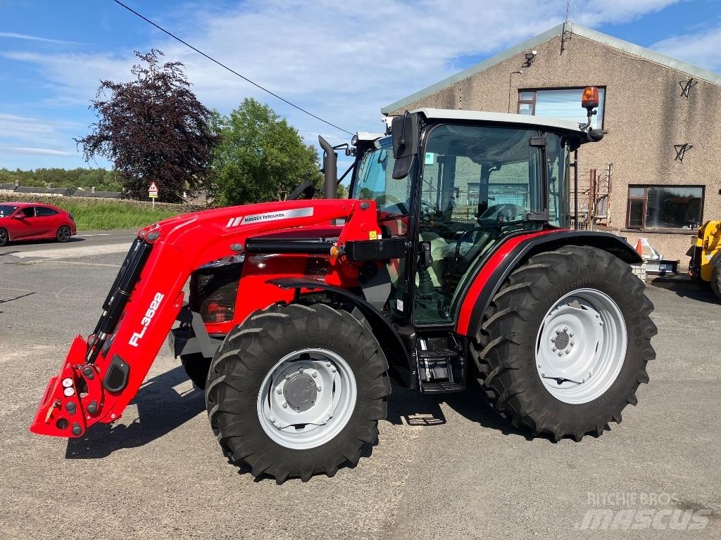 Massey Ferguson 4709 Трактори