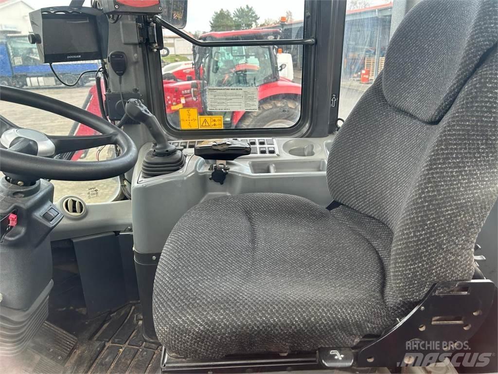 Doosan DL 300 Фронтальні навантажувачі