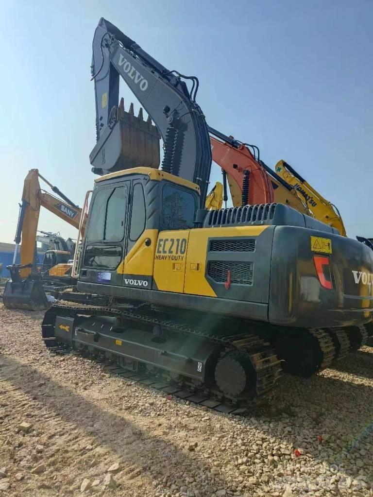 Volvo EC 210 Середні екскаватори 7т. - 12т.