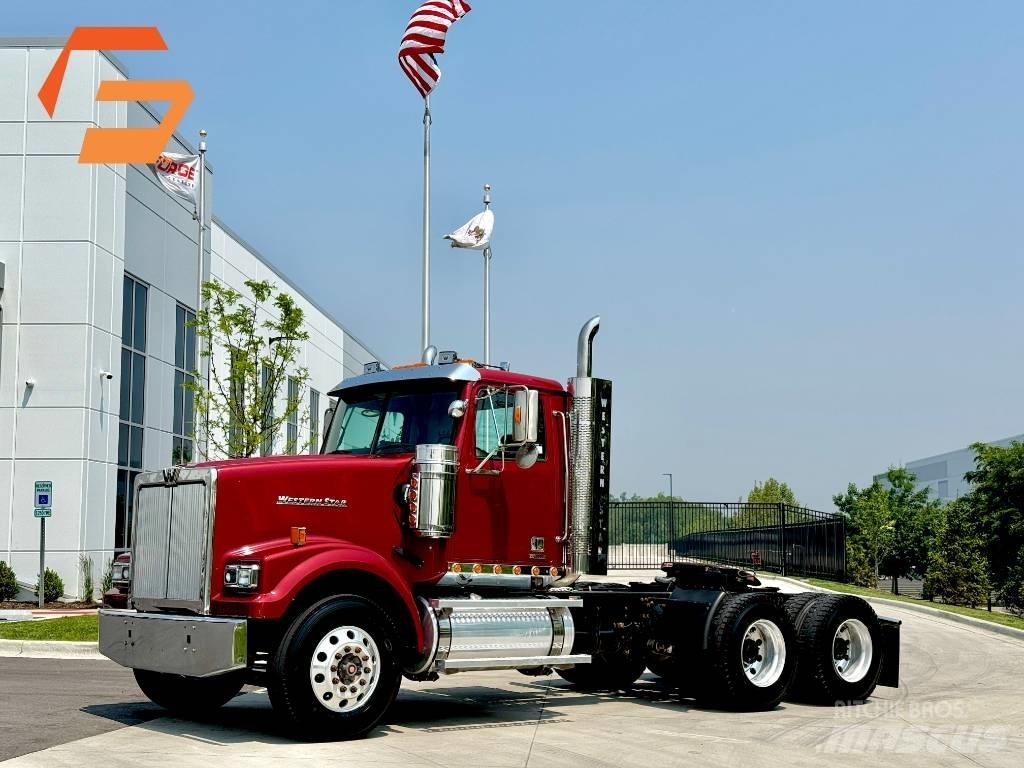 Western Star 4900 SF Тягачі