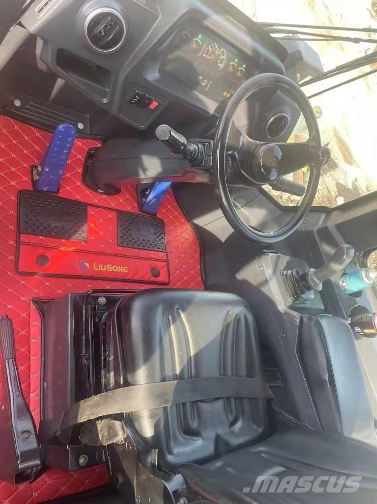 LiuGong 856 Фронтальні навантажувачі