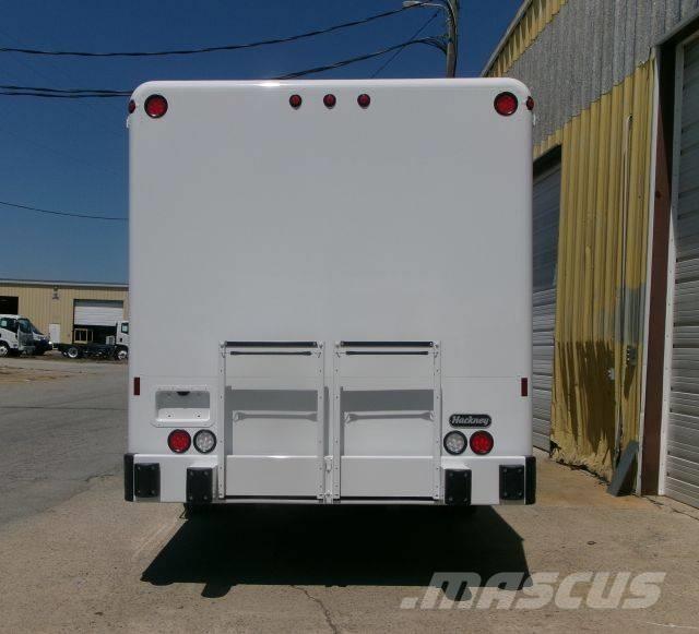 Freightliner M2 Вантажівки для доставки напоїв