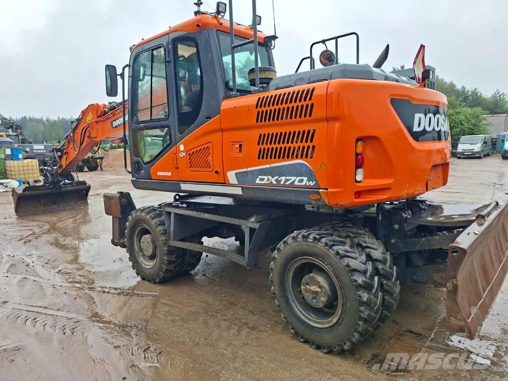 Doosan DX 170 W Колісні екскаватори