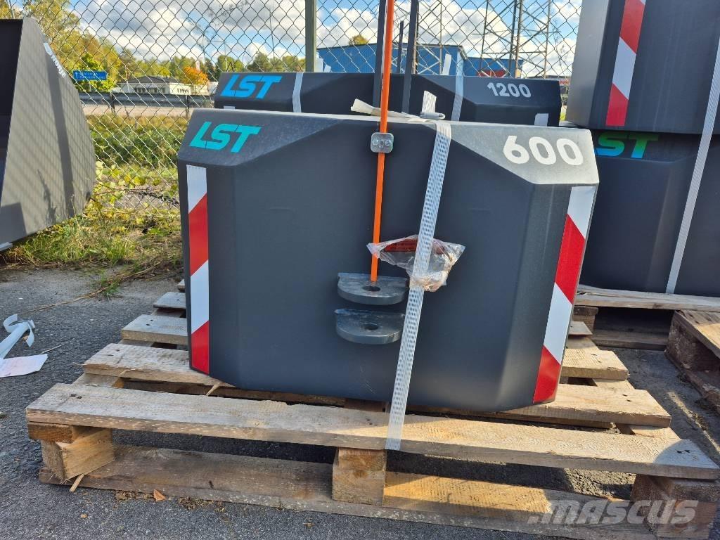LST Frontvikt 600kg Сільгосптехніка - Інші