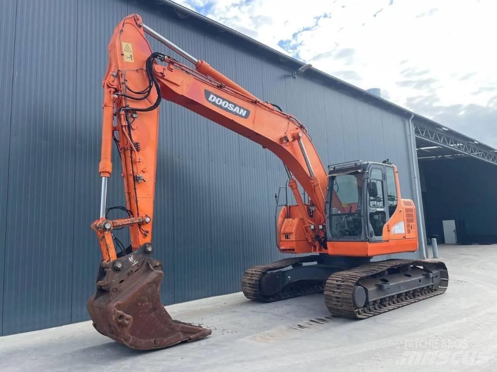 Doosan DX235LCR Гусеничні екскаватори