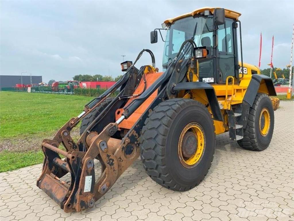 JCB 426E AGRI HT Фронтальні навантажувачі
