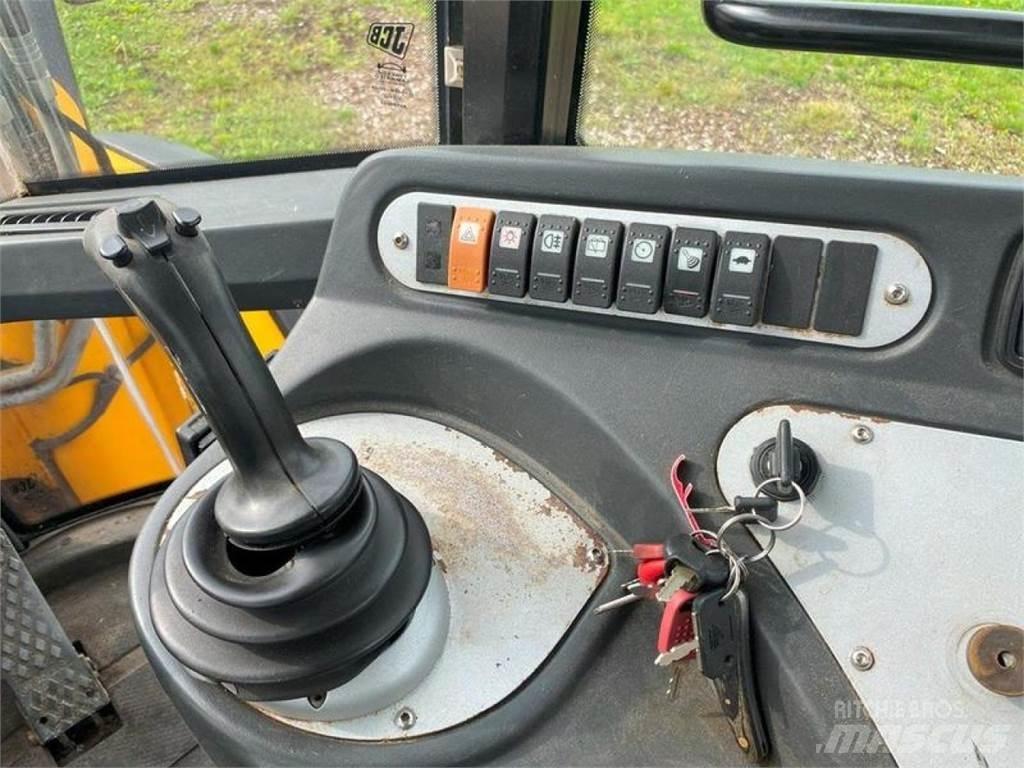 JCB 426E AGRI HT Фронтальні навантажувачі