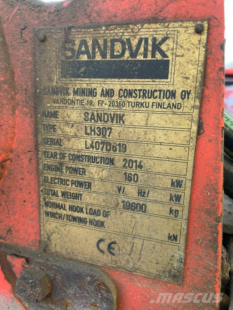Sandvik LH 307 Підземні навантажувачі