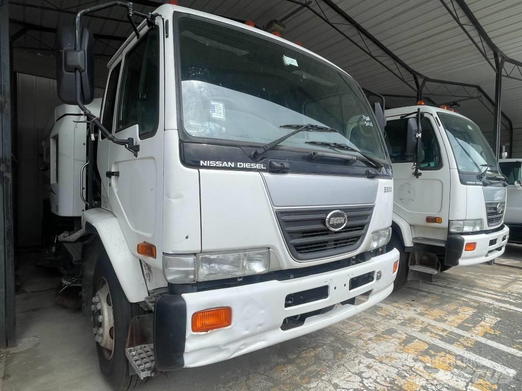 UD 3300 Прибиральні машини