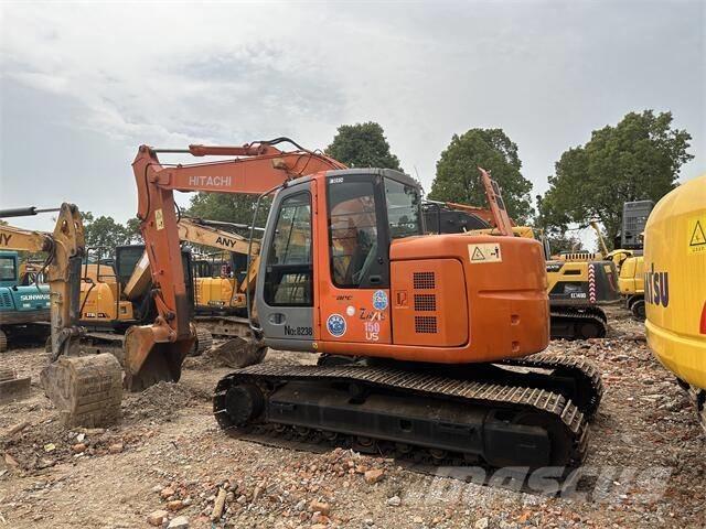 Hitachi ZX138 Гусеничні екскаватори