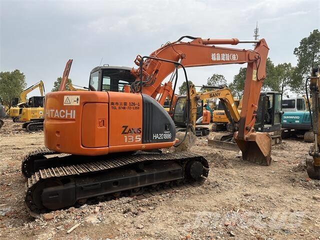 Hitachi ZX138 Гусеничні екскаватори