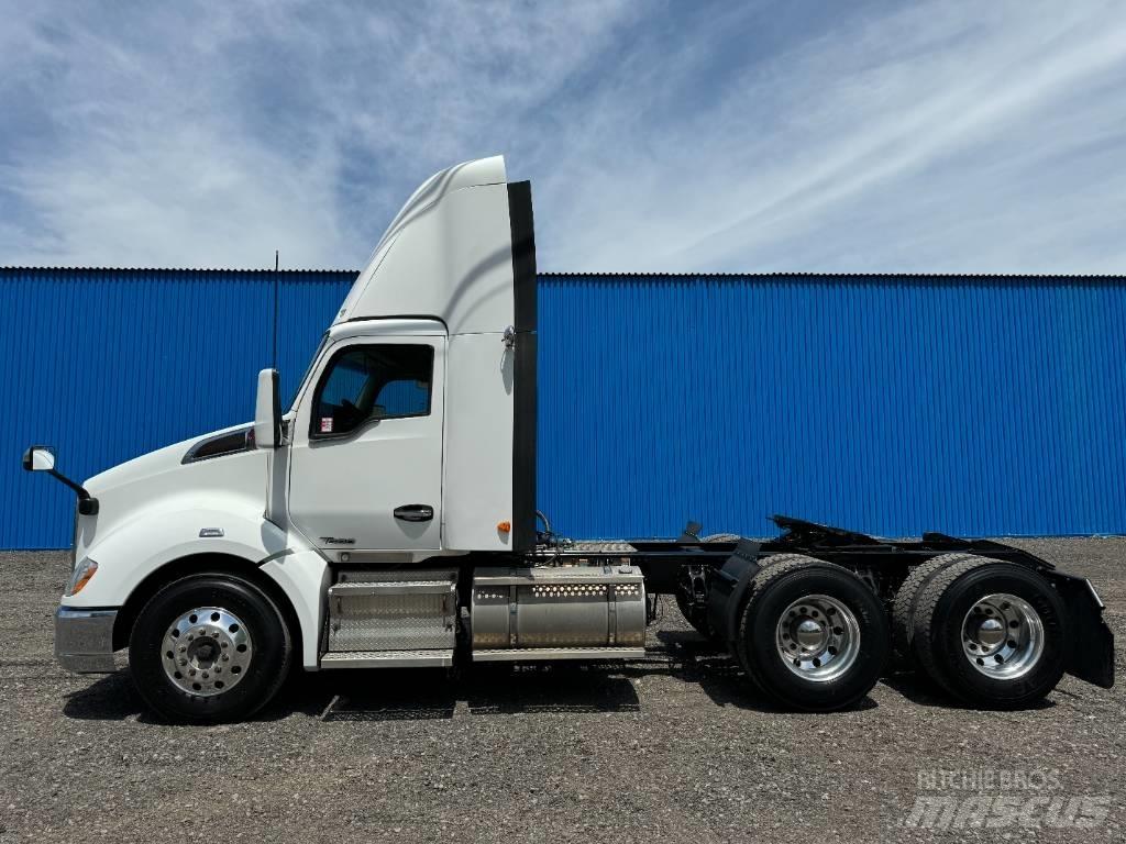 Kenworth T 680 Тягачі