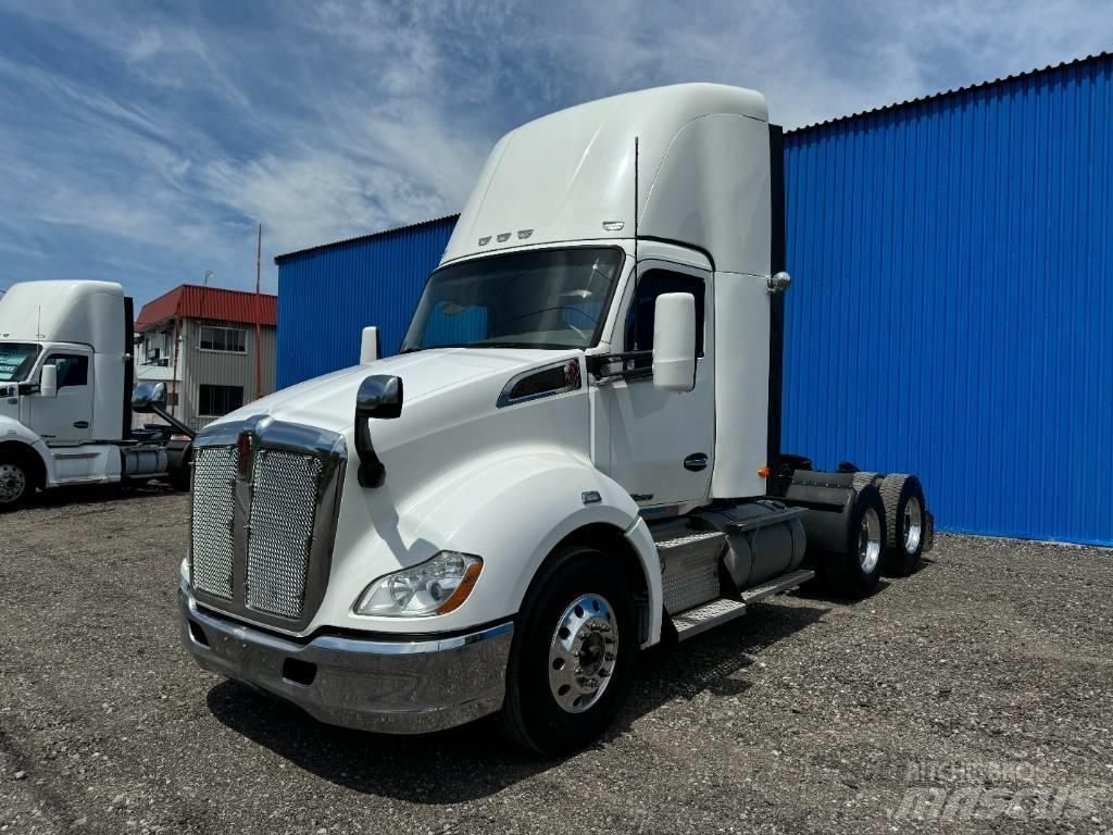 Kenworth T 680 Тягачі