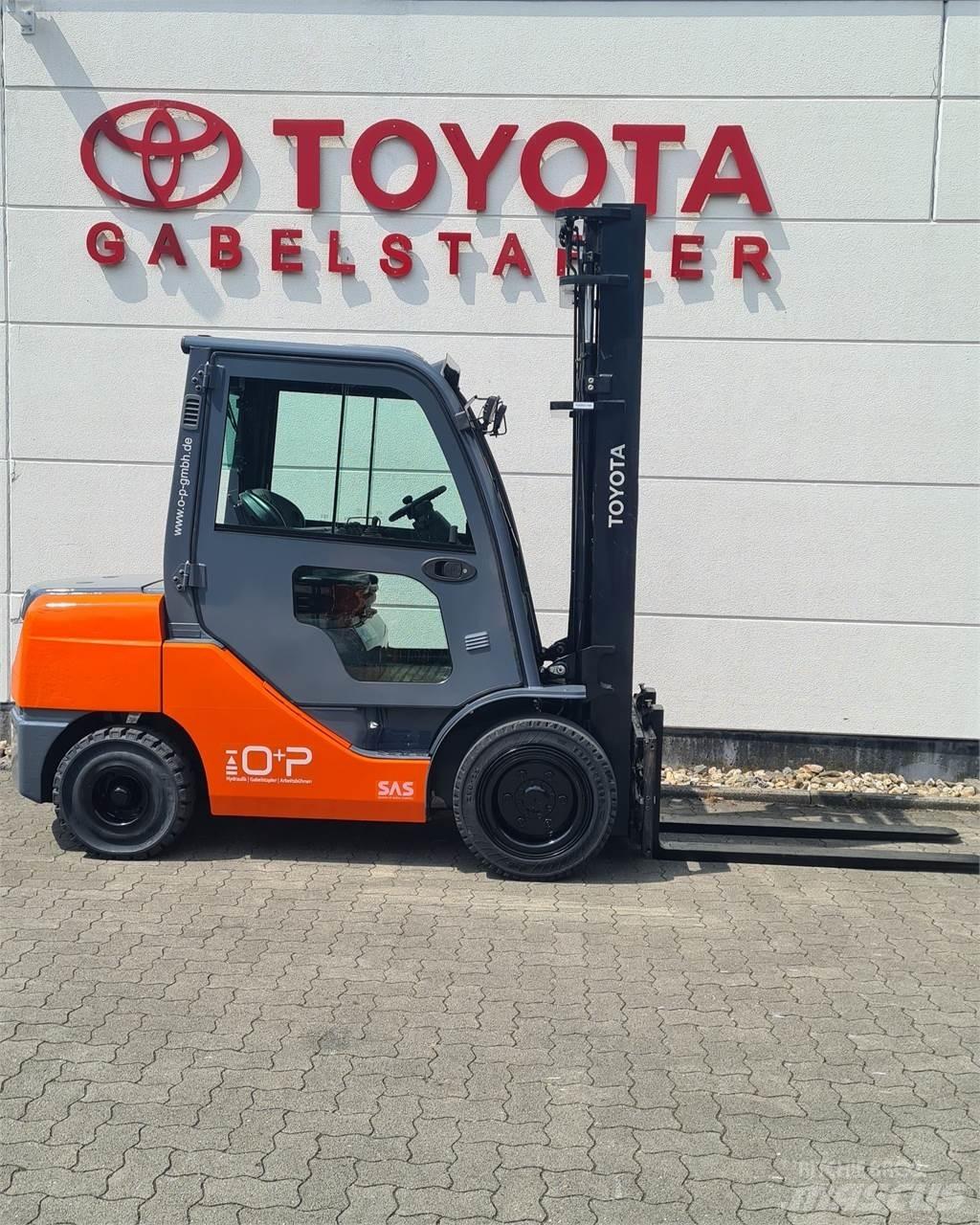 Toyota 02-8FDJF35 Дизельні навантажувачі